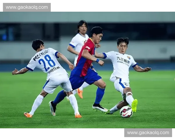 奥甲精彩赛事实时直播 最新赛况与球员表现全方位解析